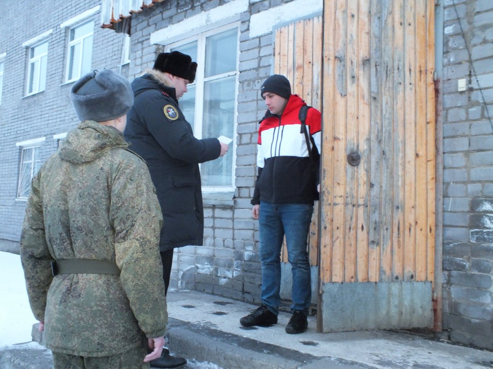В г. Заполярный Мурманской области продолжаются мероприятия  по профилактике нарушений законодательства о воинском учете 